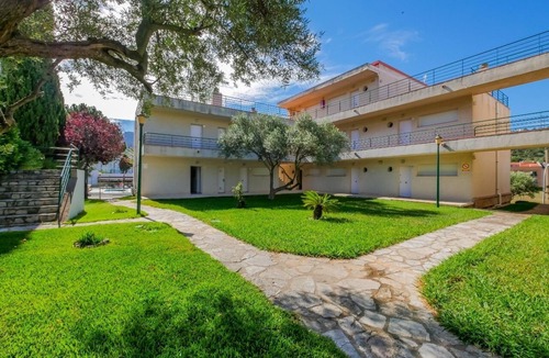Roses Town Center Apartment | Rescator Resort 203 - Two Bedroom Apartment, Sleeps 6