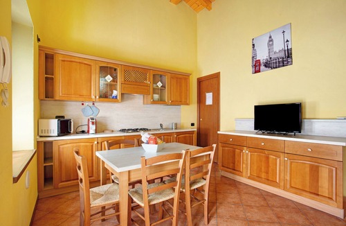 Civate Apartment | 'Residence Appartamento Londra' with Mountain View, Balcony & Wi-Fi