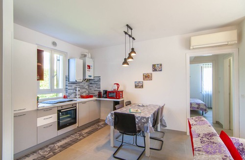 Bardolino Apartment | Residence San Zeno - near centre and lake, parking