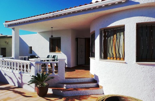 Riumar House | Riumar 'Pescador', 200m to beach, private pool, On-Site-Service, dog beach