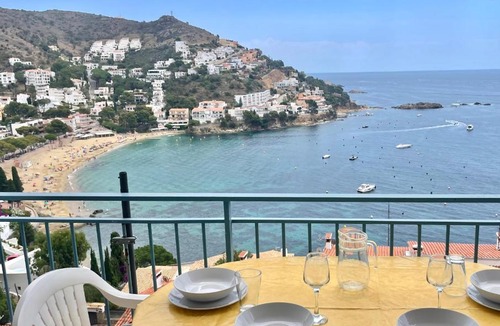 Almadraba-Canyelles Apartment | Rodas