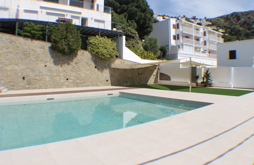 Almadraba-Canyelles Apartment | Rodas II - Three Bedroom Apartment, Sleeps 6