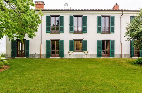 Mondovi Villa | Romantic Italian Villa in the Langhe w/swimming pool
