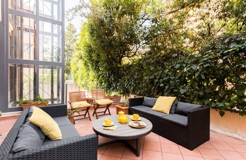 Gianicolense Villa | Rome: spend your holiday in a Liberty villa with garden, in the heart of Rome