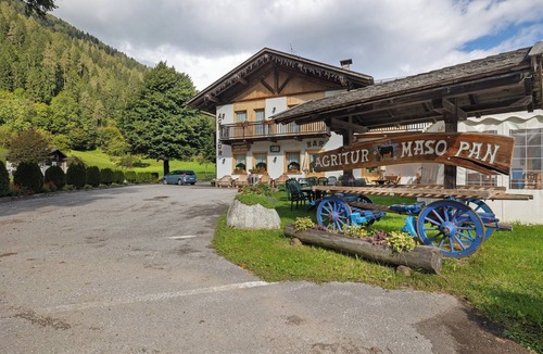 Caderzone Terme Apartment | Room 'Camera Tripla N 5' with Mountain View, Shared Garden and Wi-Fi