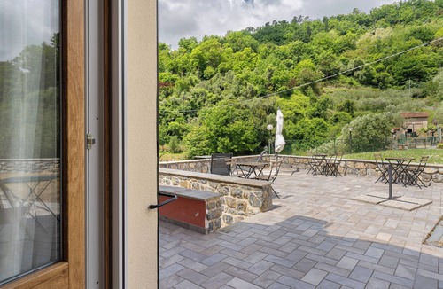 Velva Apartment | Room 'Conio' with Mountain View, Wi-Fi and Air Conditioning