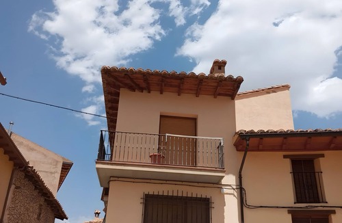 Villarluengo Apartment | Room 'Matrimonio' with Balcony and Wi-Fi
