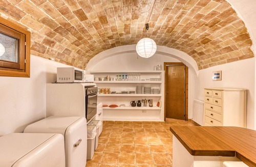 Borrassa Apartment | Room 'Salvia' with Shared Pool, Shared Terrace and Wi-Fi