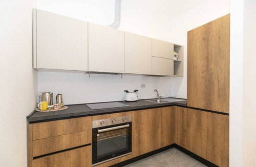 Cenisia Apartment | Roomy and comfortable apartment ideal for hosting up to 6 people is located in the Cenisia district, a quiet residential area, near the Turin Polytechnic campus and the Court, 2 km from Porta Susa station, and close to bus and metro lines for the city ce