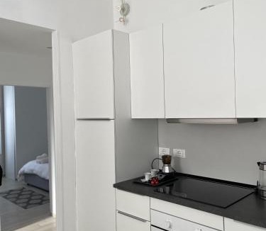 Reggio nell'Emilia Apartment | ROSSENA HOME tranquillo appartamento, con giardino, vicino al centro ed all'Ospedale Santa Maria Nuova SMN