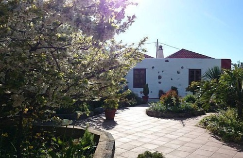 Icod de los Vinos Cottage | Rural house (full rental) Finca Los Ciruelos for 2 people