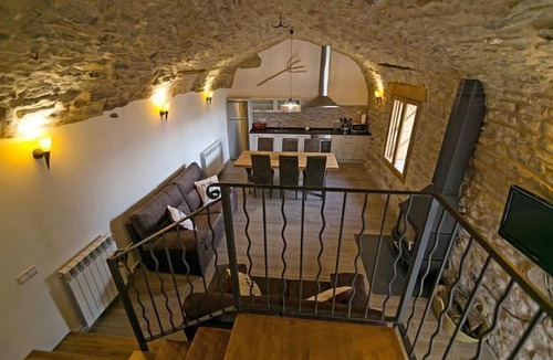 Las Ventas de Santa Lucia Cottage | Rural house (full rental) La Bodega de Puy for 8 people