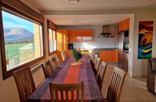 Allin Cottage | Rural house near Estella accessible for groups of 14-16 people.