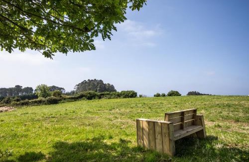Lloreda Villa | Rural Villa with Sea Views