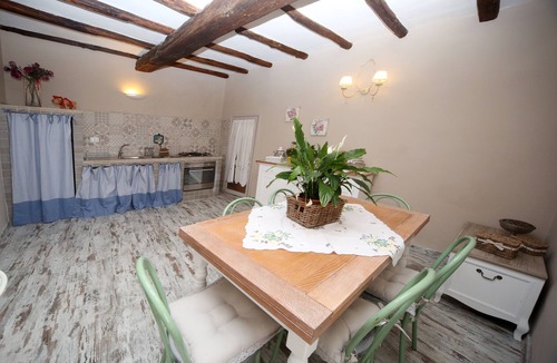 Bomarzo Apartment | Sacrobosco apartment Olive