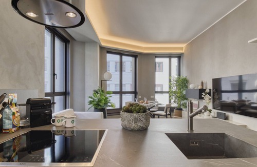 San Babila Apartment | San Babila Central Tower by Rentopolis - High-end 1bdr with panoramic terrace overlooking Duomo