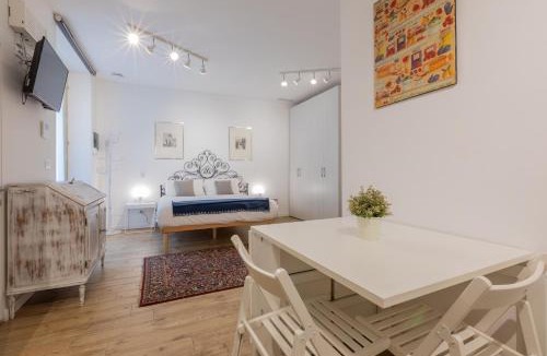 Historic Centre Apartment | San Salvario Apartments by Wonderful Italy
