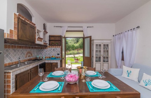 Olbia House | Sandalia House with Jacuzzi in Porto Rotondo