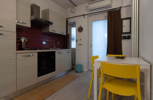 Historic Centre Apartment | Santa Chiara