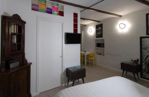 Historic Centre Apartment | Santa Chiara