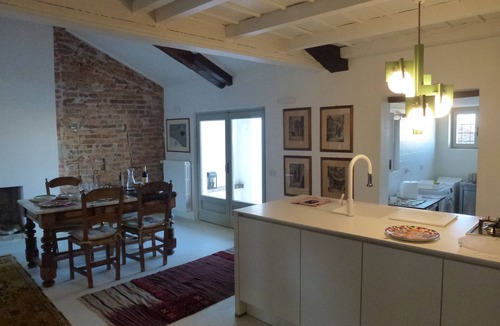 Savigliano Apartment | Santarosa Suites - Overlooking a magnificent Renaissance square