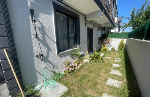 Kocaali Apartment | Sarımeşe Havuzlu Villa
