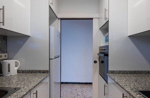 Altafulla Apartment | Sea-View Apartment with Terrace, 2 Bedrooms, Parking, 350m from Altafulla Beach