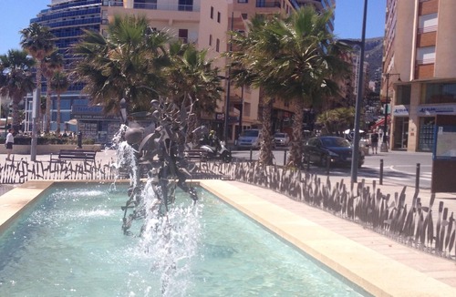 Calpe City Center Apartment | Sea view, Costa Blanca, close to shops, restaurants, and beach 45m