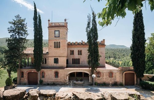 Castellnou de Bages Cottage | Self catering La Vila D'Argençola for 6 people