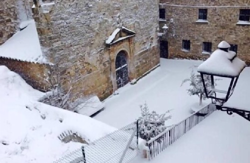 Savalla del Comtat Cottage | Self catering Cal Xavier for 12 people