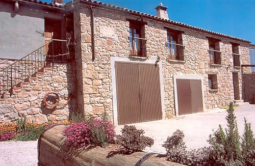 Els Prats de Rei Cottage | Self catering rural house Can Bartomeu 1 h from Barcelona. Private swimmingpool