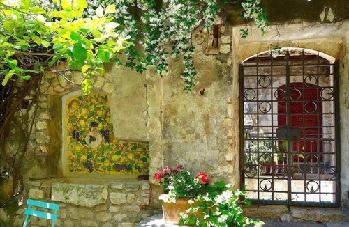 Sermoneta Villa | Sermoneta, Historic Stone Village House with Pool, in a Medieval Hill Town Close to Rome and Naples