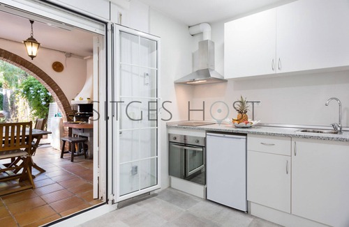 Vallpineda Apartment | SITGES PINE VALLEY - With Pool and Garden
