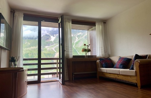 Cervinia Apartment | Ski in / ski out in TOP apartment