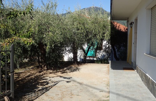 Giustenice House | Small house among the olive trees near the sea 009031LT0003