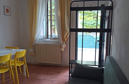 Calderara di Reno House | Small independent villa