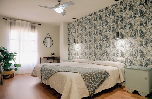 Alcantarilla Apartment | Spacious 3-bedroom apartment in delightful Alcantarilla with own kitchen.