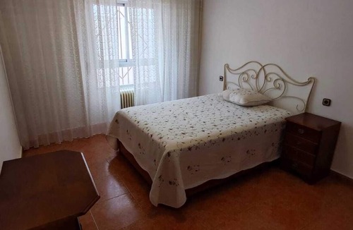Albacete Apartment | Spacious and clean apartment with two bathrooms