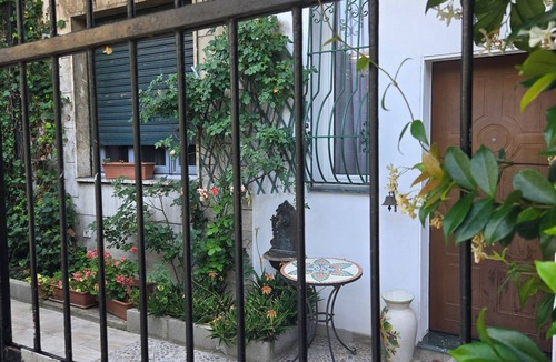 Precotto Apartment | SPACIOUS AND QUIET APARTMENT IN A VILLA