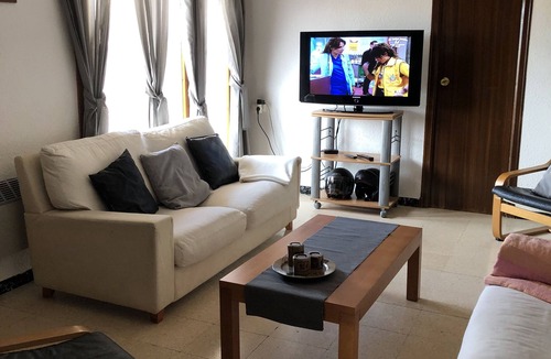 Horta de Sant Joan Apartment | Spacious apartment with wifi ideal for families or groups