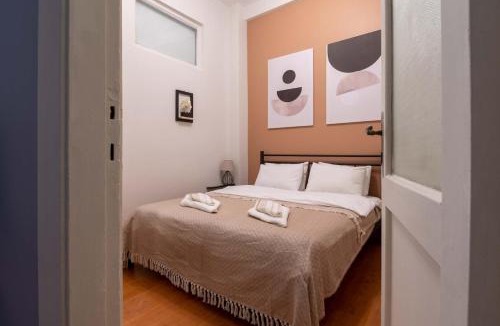 Asmali Mescit Apartment | Spacious & Historic 2BR in Central Taksim