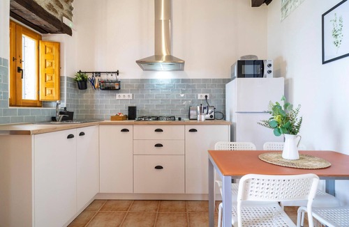 Adra House | Spacious, rustic cottage with sea view.