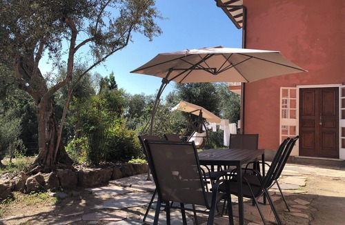 Castelnuovo Magra Apartment | Spacious sea view apartment on the hill with private garden!n