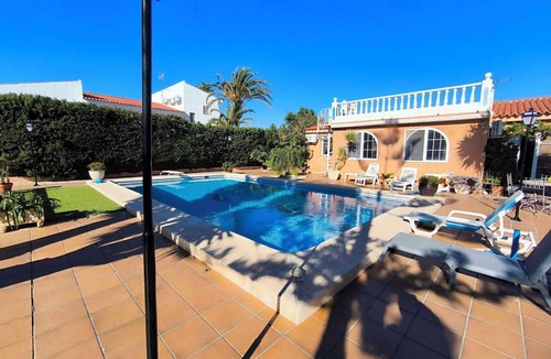 La Colina Villa | Spanish-style detached villa : Near beach and shops