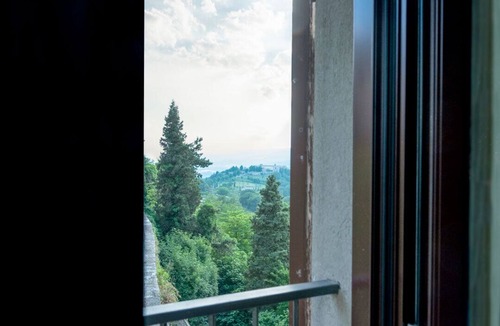 Todi House | Spectacular Views - Charming House in Central Todi