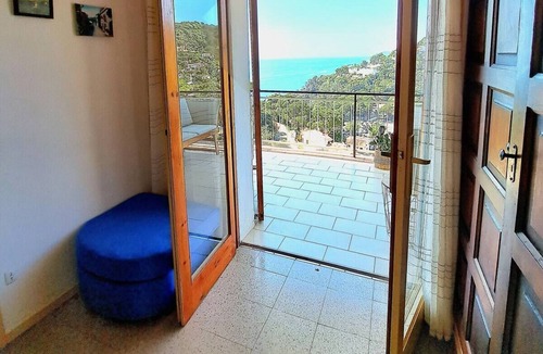 Canet de Mar Apartment | Spectacular Views at the Rose of the Sea!