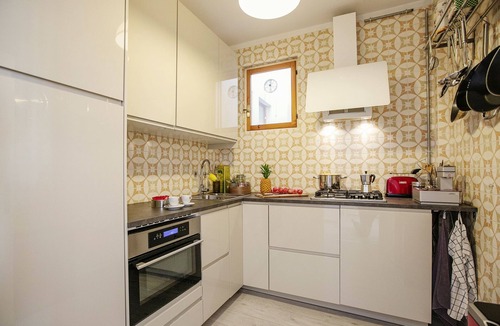 Toscolano Maderno Apartment | Spiaggia Azzurro -lakeside with terrace, Toscolano Maderno, Italy