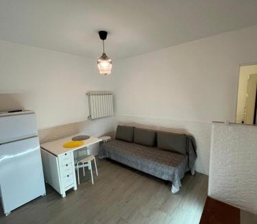 Bagnoli Apartment | Stella Basement