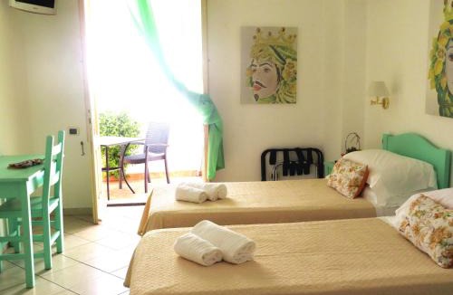 San Vincenzo Hotel | Stromboli Trekking Accommodation - Room and Excursion for 2 included