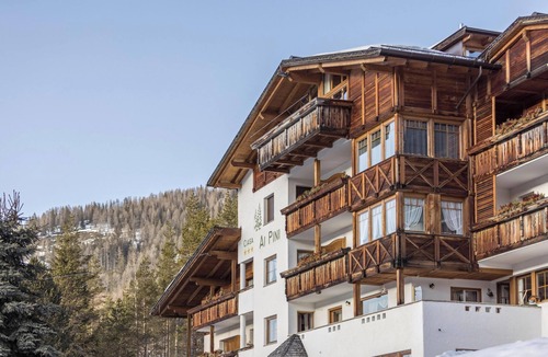 Armentarola Apartment | Studio Apartment “Ciasa ai Pini 210” near Ski Lifts with Mountain View & Sauna